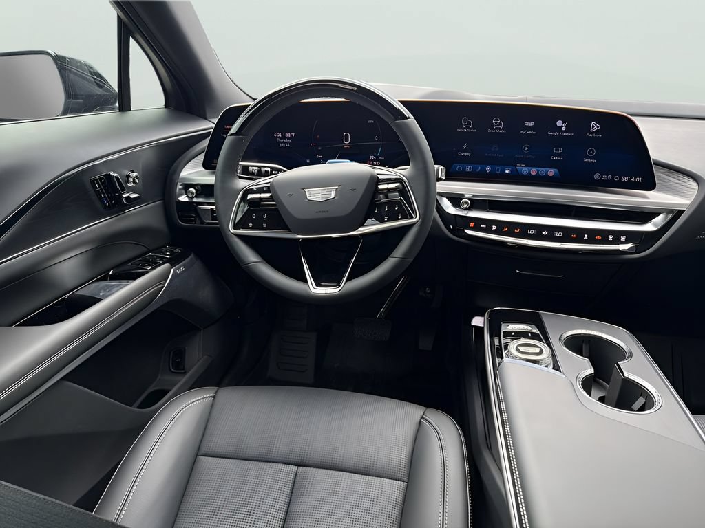 New 2026 Cadillac Lyriq Signature Sport w/ LPO, Floor Liner Package RWD image 34