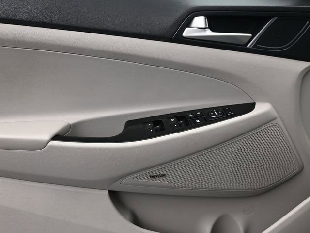 Used 2021 Hyundai Tucson Sport FWD image 13