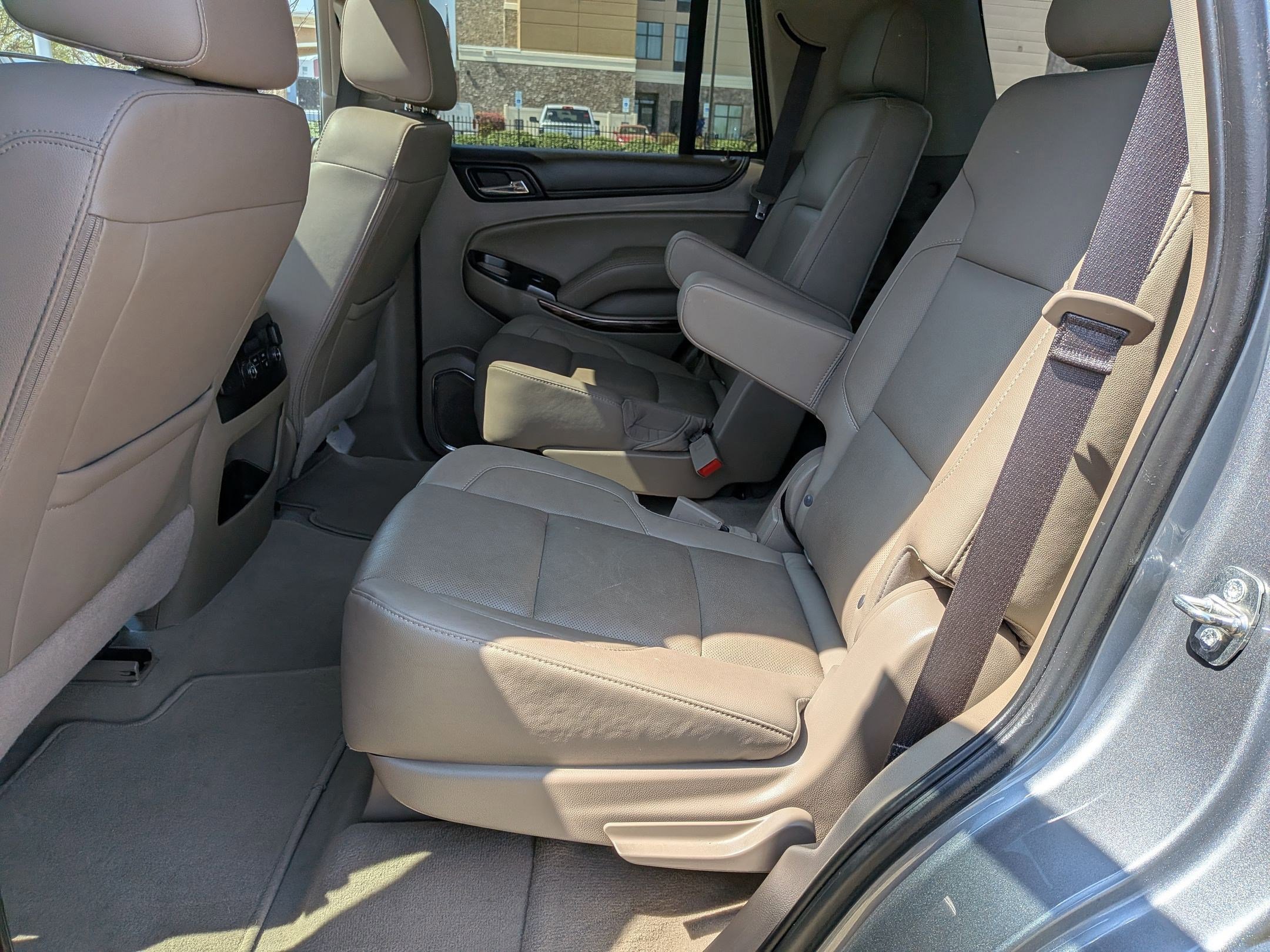 Used 2019 GMC Yukon SLT w/ Premium Edition image 31