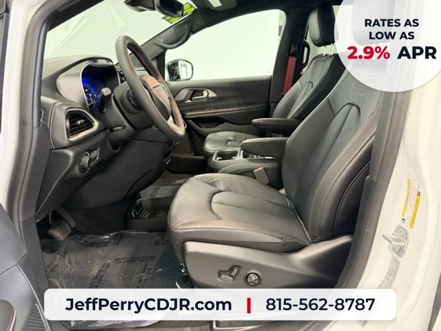 New 2027 Chrysler Pacifica Select FWD image 10