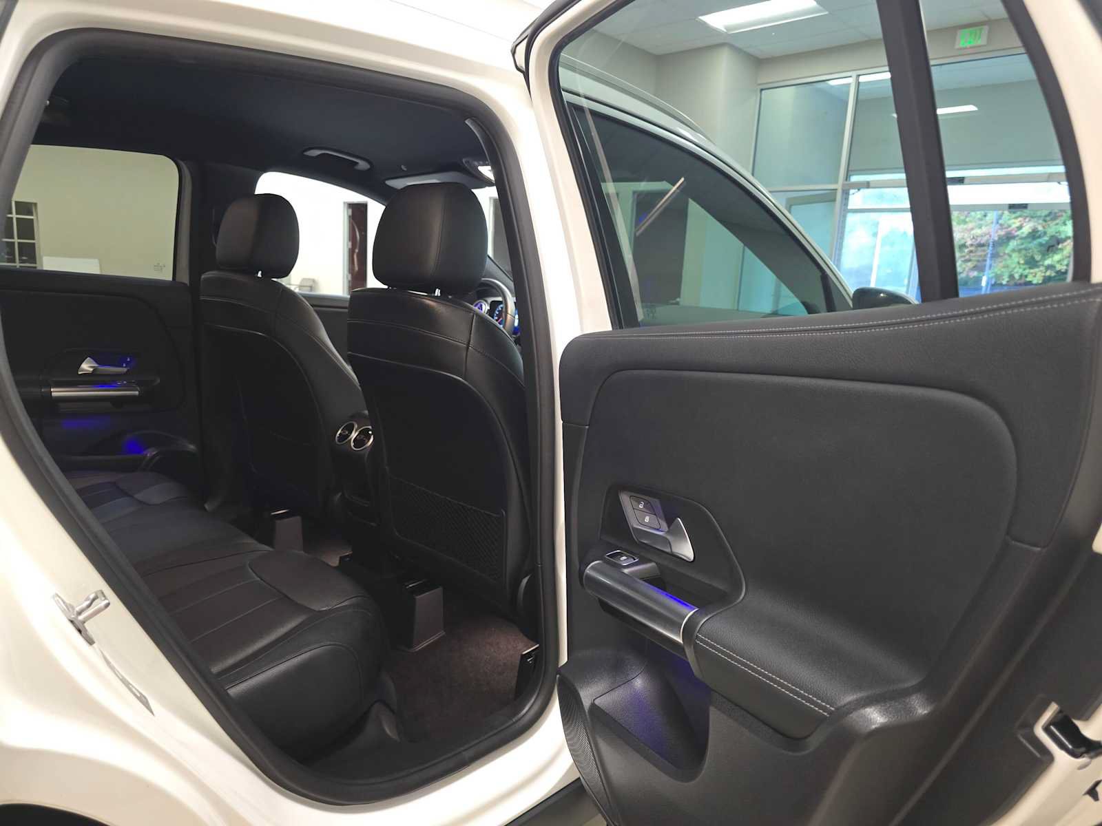 Used 2021 Mercedes-Benz GLA 250 4MATIC image 27
