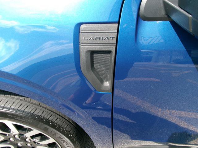 Used 2023 Ford Maverick Lariat w/ Lariat Luxury Package FWD image 11