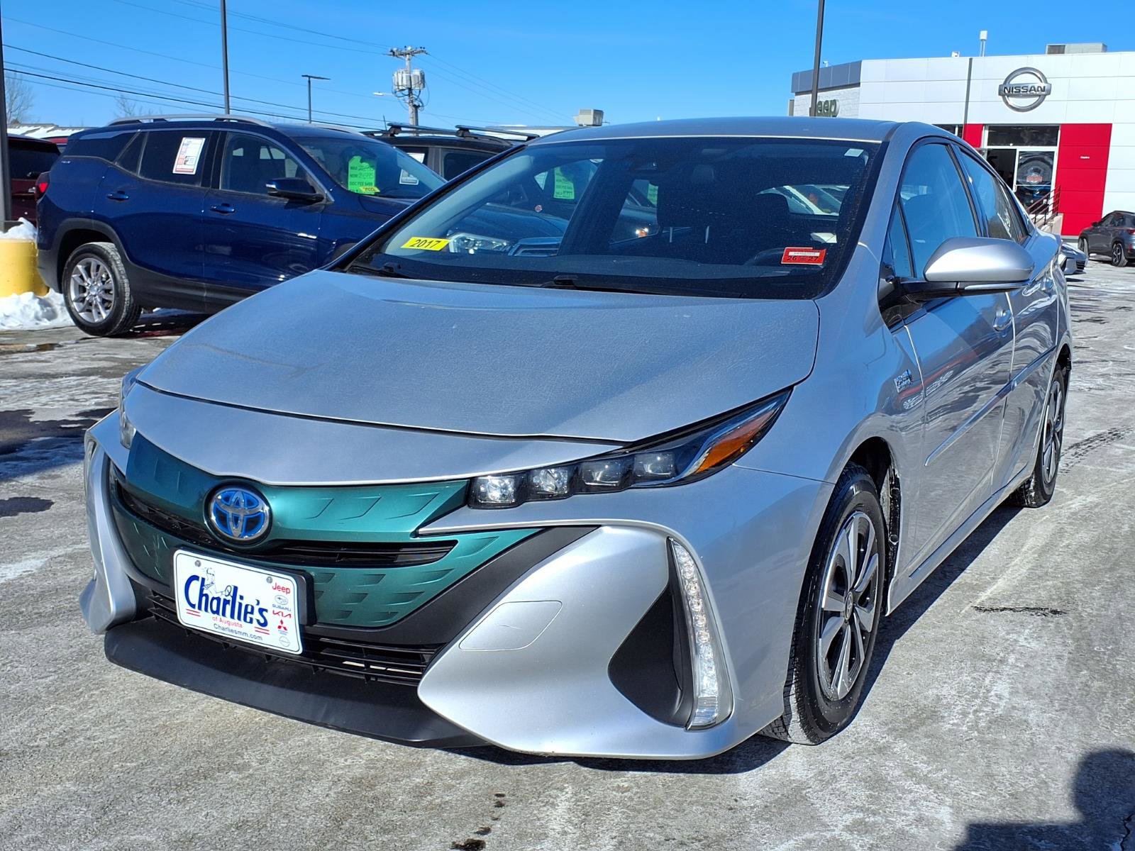 Used 2017 Toyota Prius Prime image 1