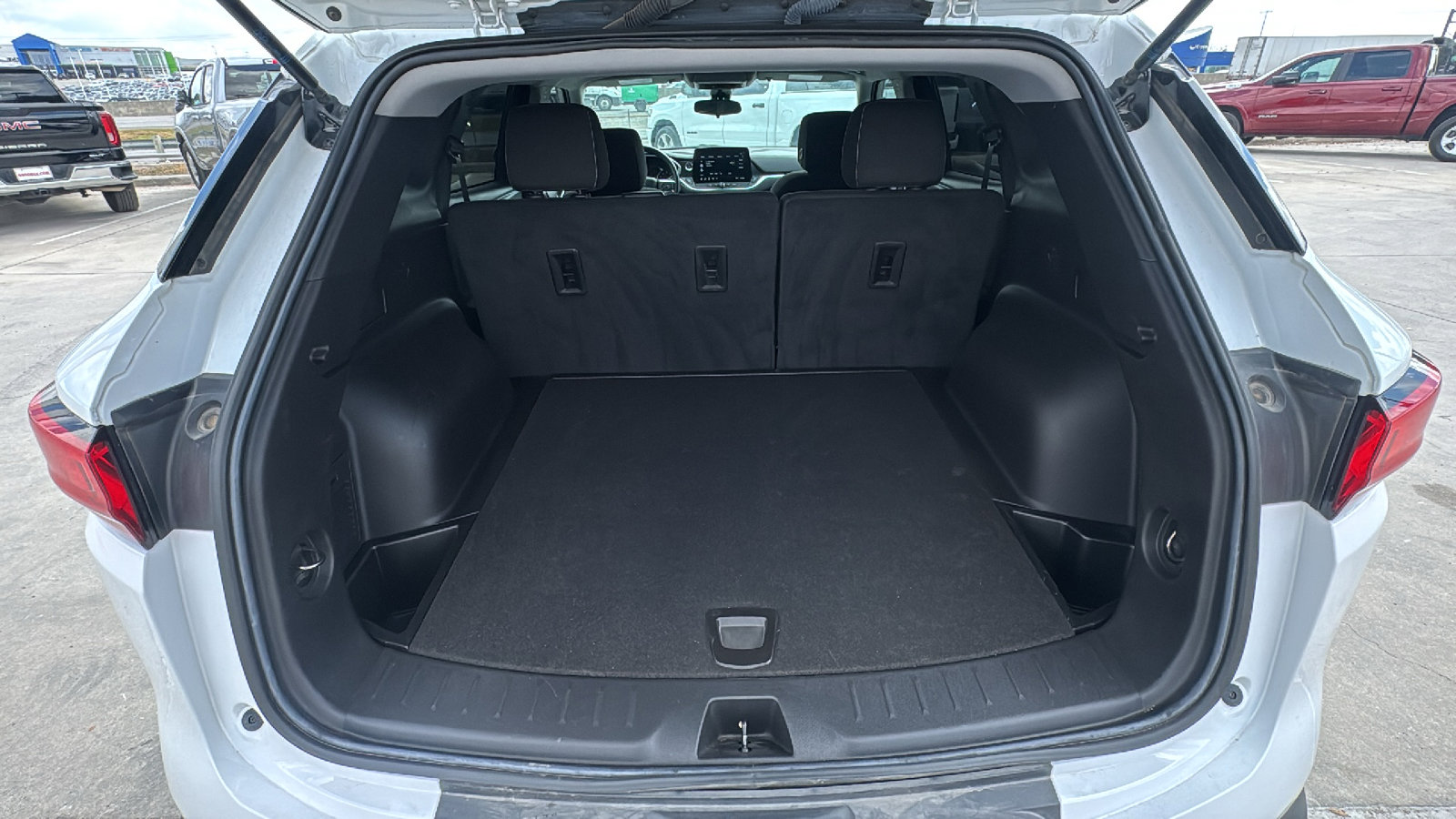 Used 2023 Chevrolet Blazer LT w/ Driver Confidence Package image 24