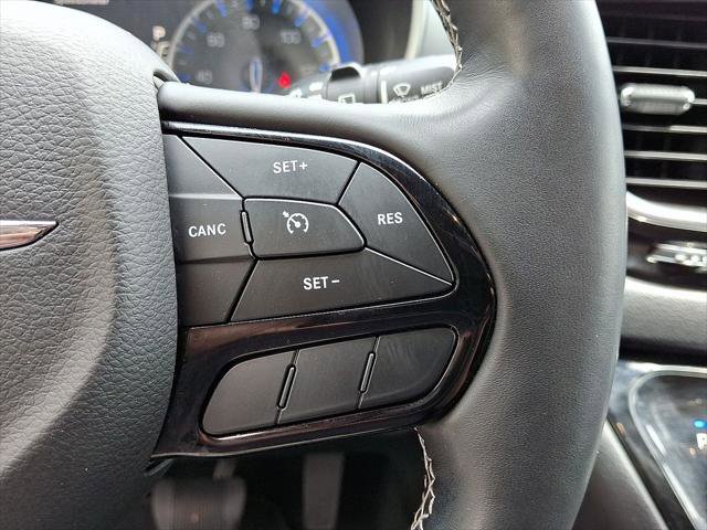Certified 2018 Chrysler Pacifica Touring-L Plus w/ S Appearance Package FWD image 24