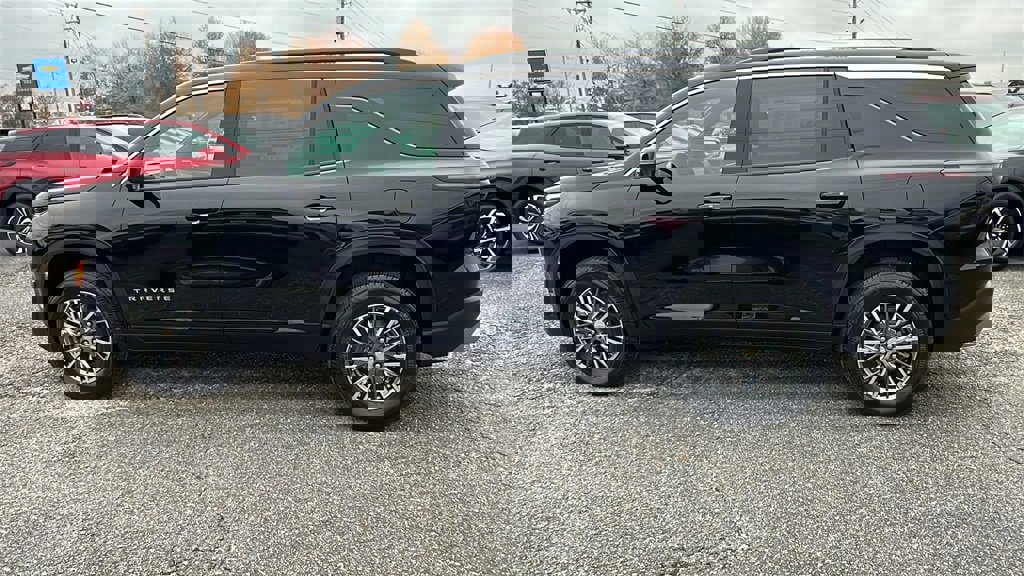 New 2026 Chevrolet Traverse LT image 8