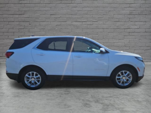 Used 2024 Chevrolet Equinox LT w/ LPO, Floor Liner Package FWD image 6