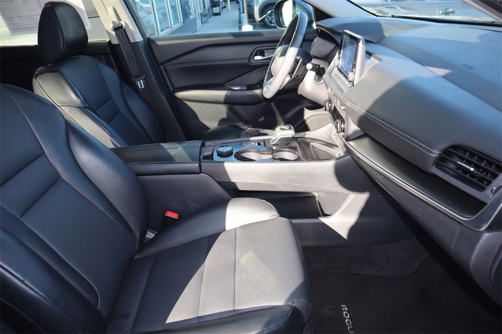 Certified 2024 Nissan Rogue SV w/ SV Premium Package image 25