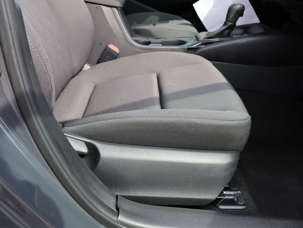 Used 2024 Toyota Corolla LE FWD image 10