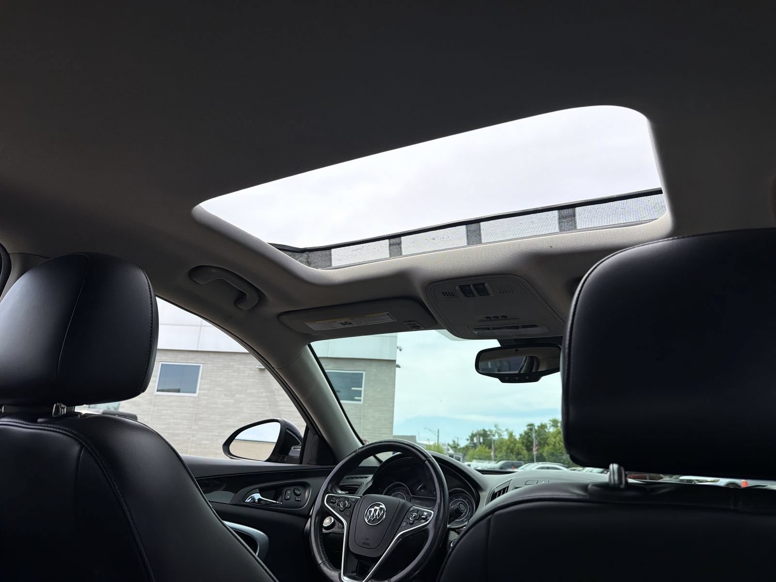 Used 2016 Buick Regal Premium FWD image 27
