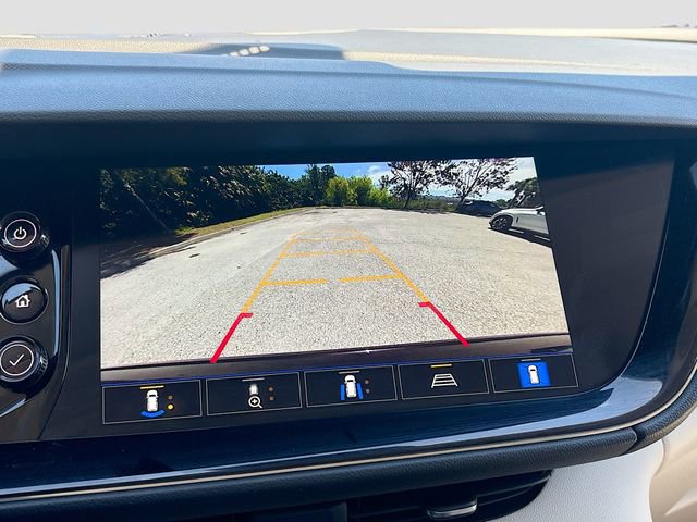 Used 2023 Buick Envision Avenir image 32