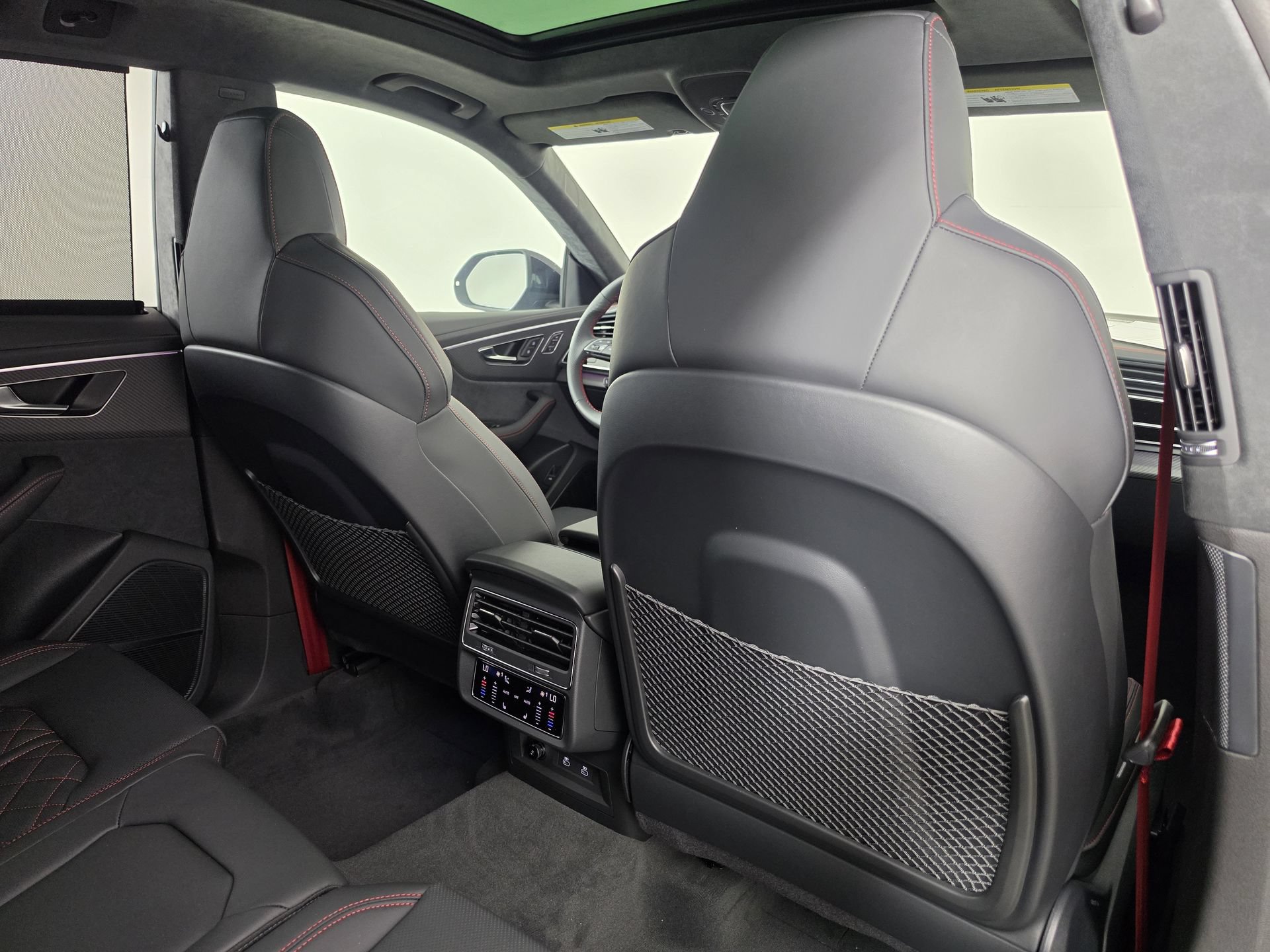 New 2026 Audi SQ8 Prestige AWD/4WD image 38