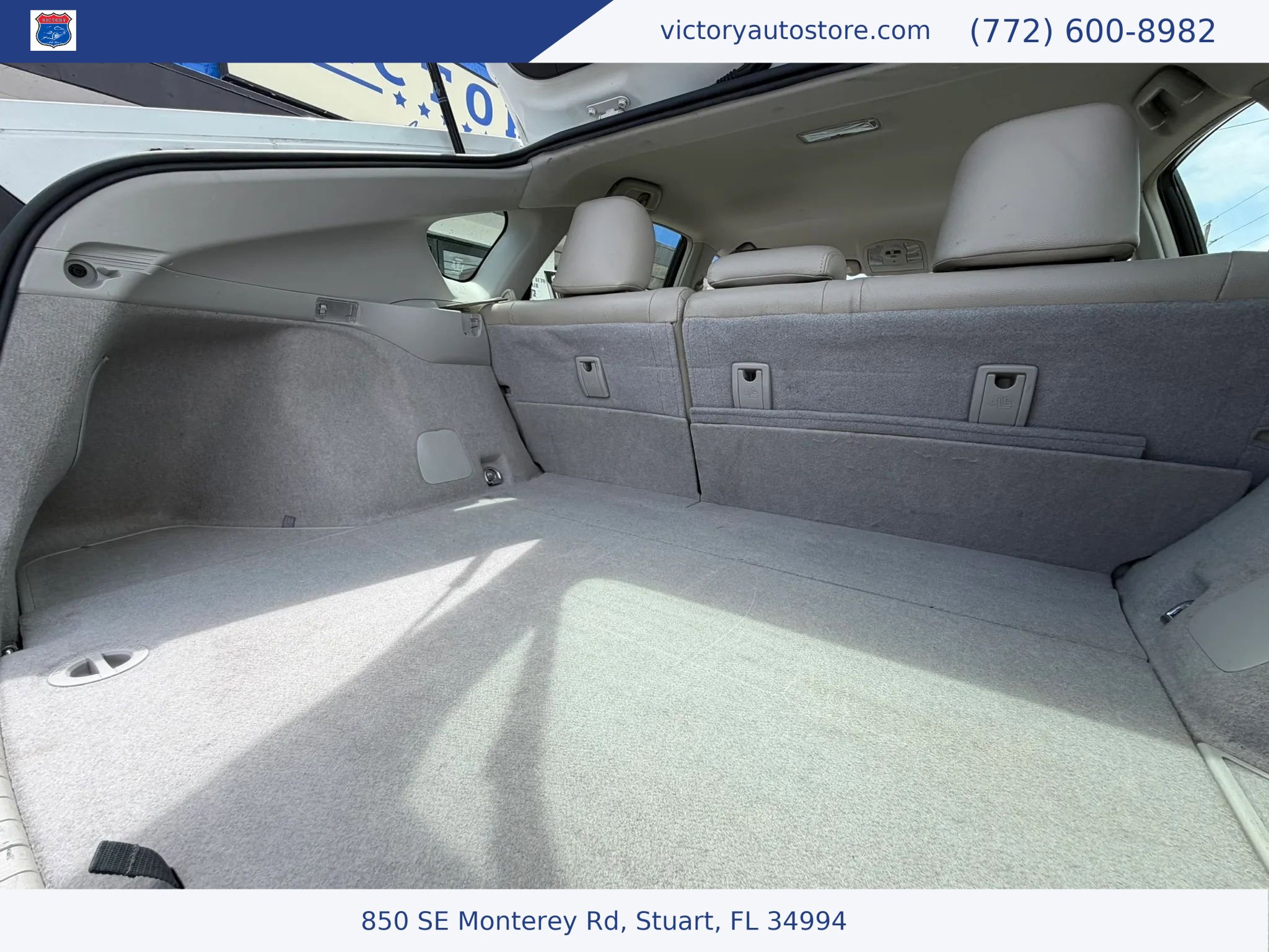 Used 2014 Toyota Prius Two FWD image 39