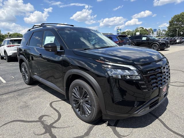 New 2026 Nissan Pathfinder SL w/ SL Premium Package AWD/4WD image 3
