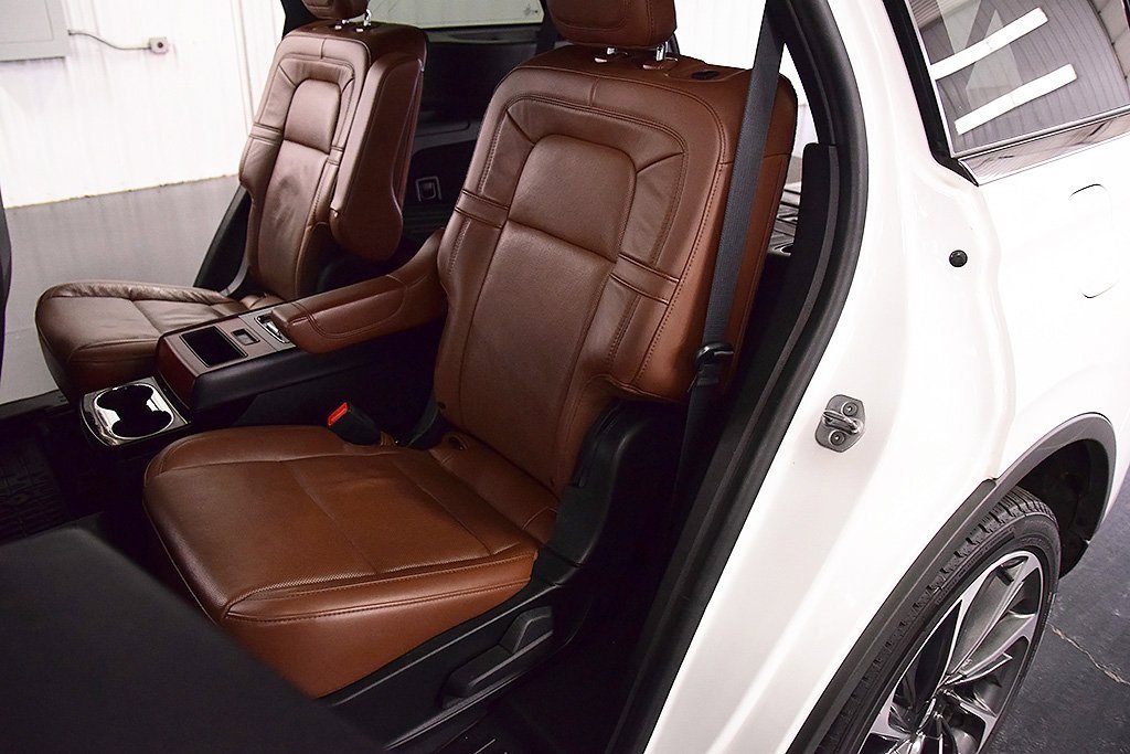 Used 2022 Lincoln Aviator Reserve w/ Equipment Group 201A image 33