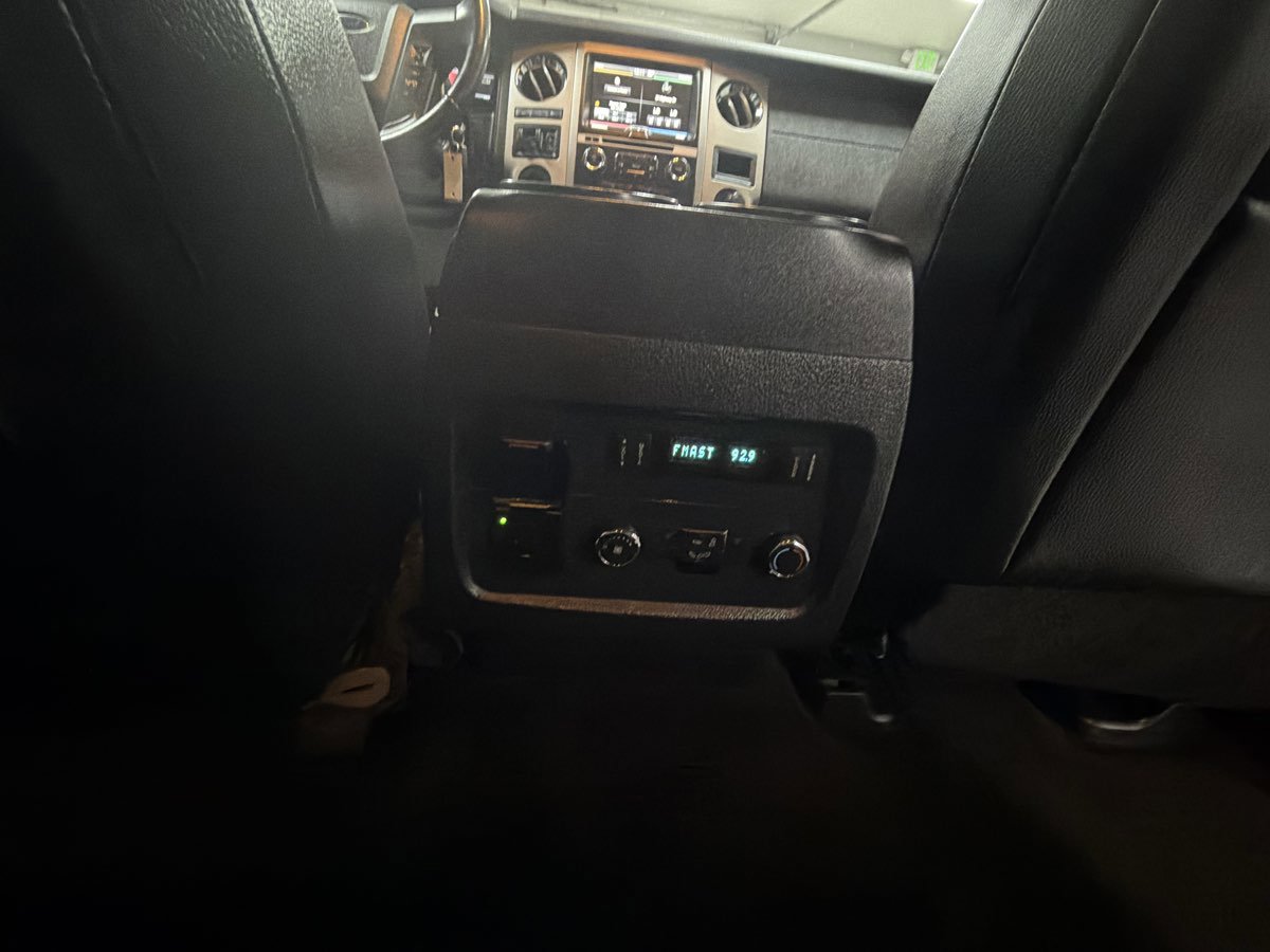 Used 2015 Ford Expedition EL XLT w/ Equipment Group 202A image 29