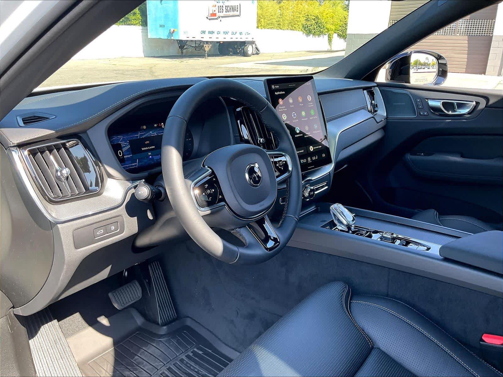 New 2026 Volvo XC60 T8 Ultra w/ Climate Package PRO AWD/4WD image 8
