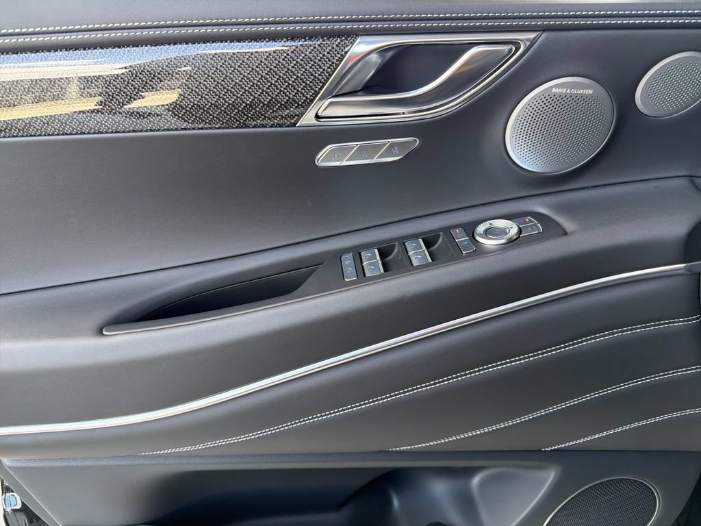 New 2026 Genesis GV80 3.5T e-SC AWD/4WD image 11