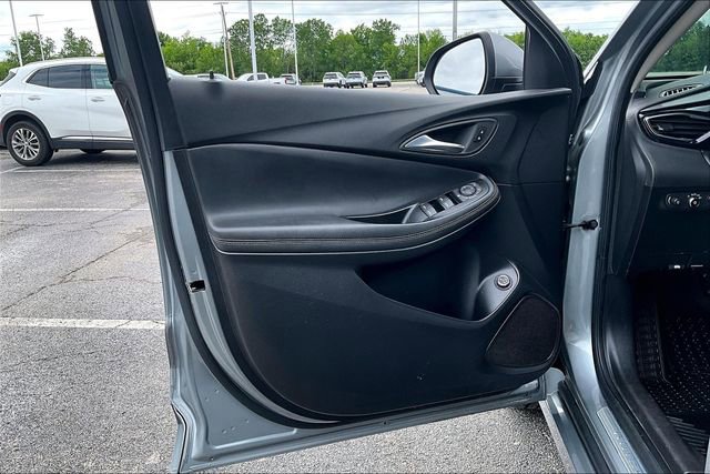 Used 2023 Buick Encore GX Select w/ Experience Buick Package FWD image 20