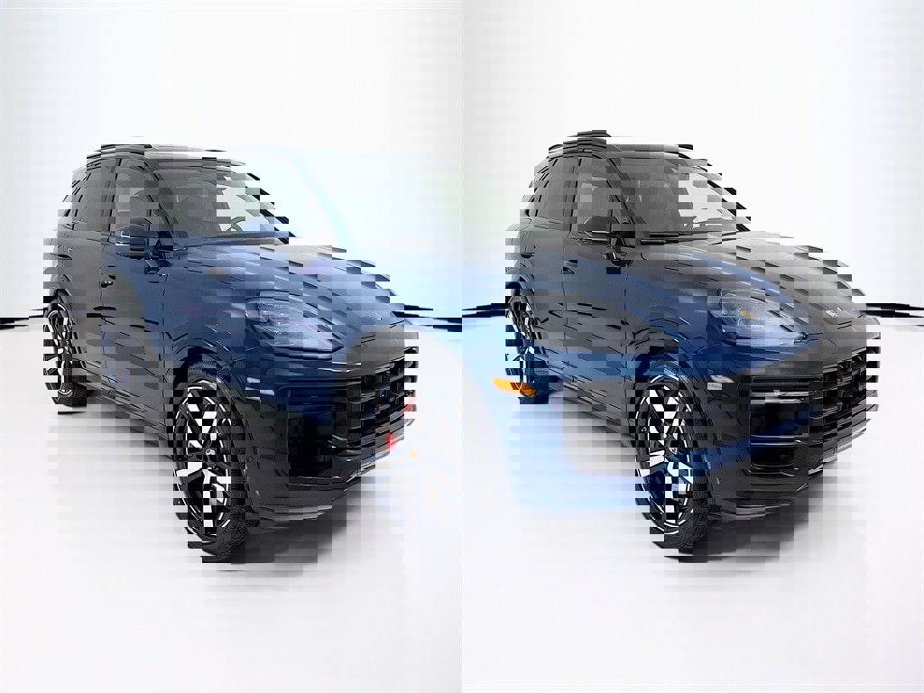 New 2026 Porsche Cayenne GTS image 7