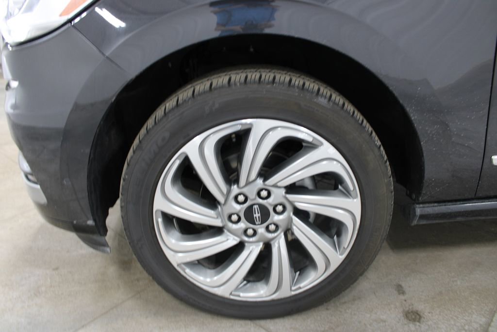 Used 2023 Lincoln Navigator Reserve image 38