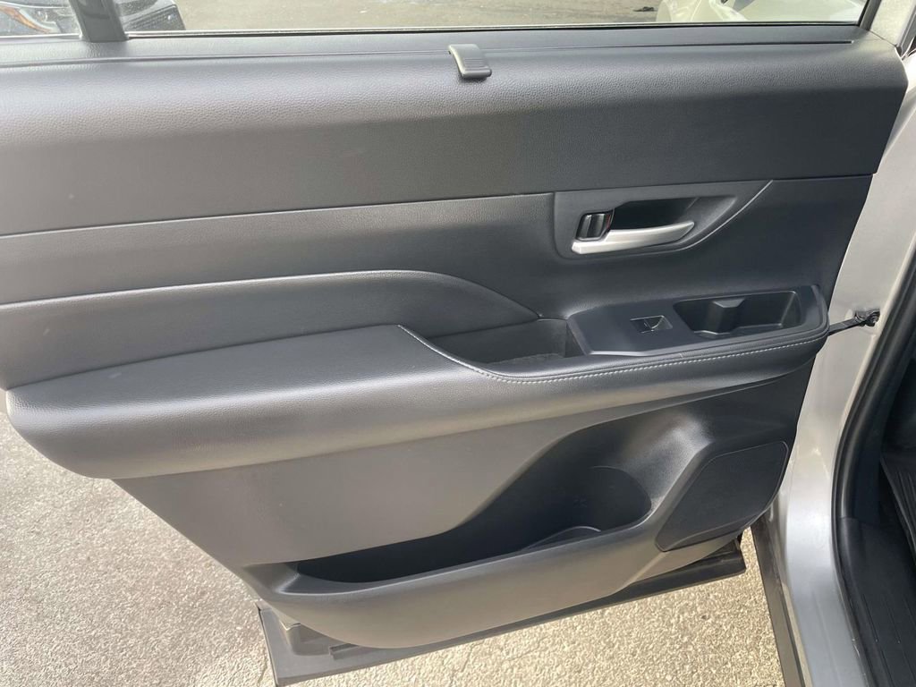 Used 2024 Toyota Grand Highlander XLE image 21