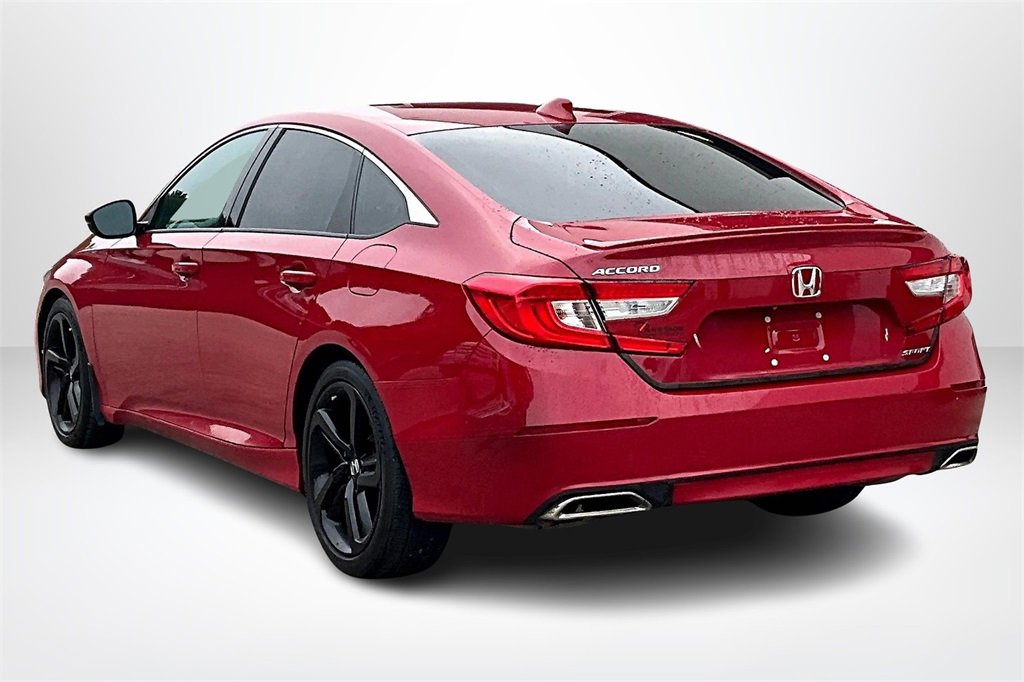 Used 2018 Honda Accord Sport image 4