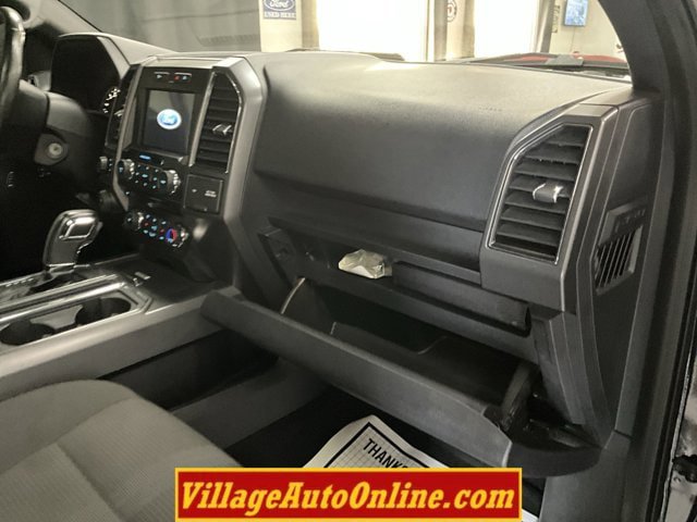 Used 2017 Ford F150 XLT w/ Equipment Group 302A Luxury AWD/4WD image 39