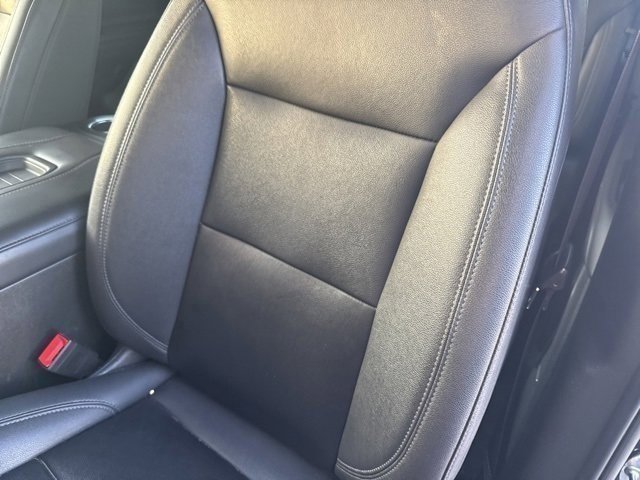 Used 2023 Chevrolet Suburban LT image 10