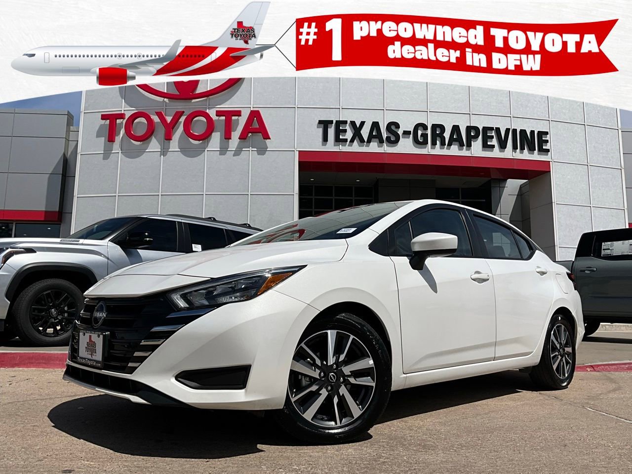 Used 2025 Nissan Versa SV image 1