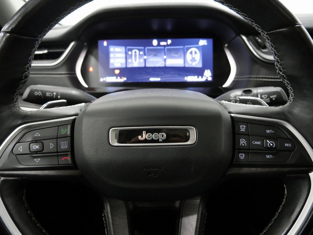 Used 2022 Jeep Grand Cherokee L Limited image 17