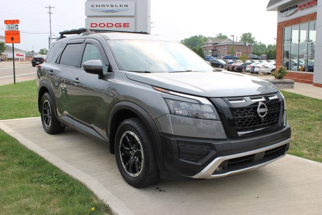 Used 2023 Nissan Pathfinder Rock Creek AWD/4WD image 3