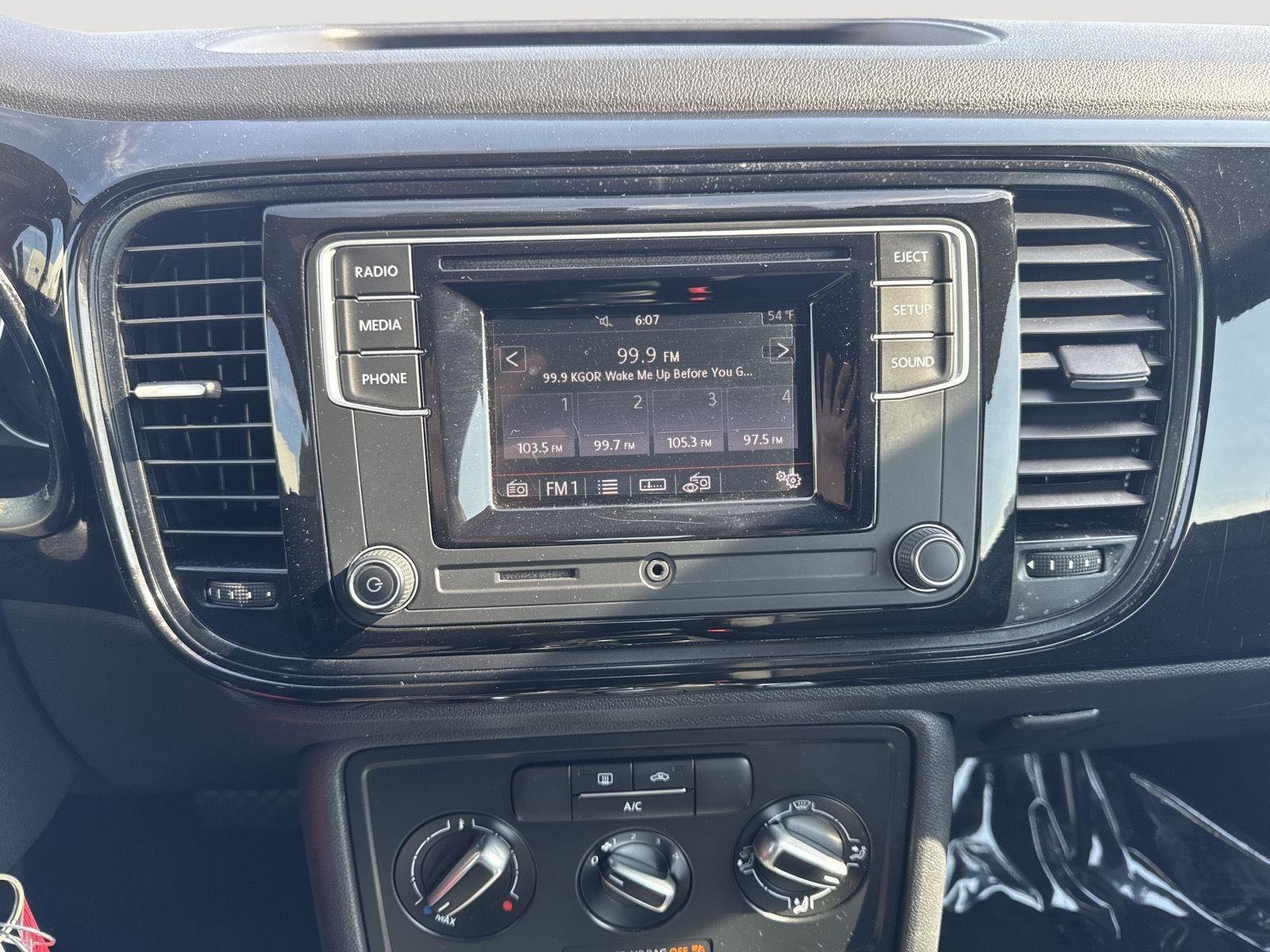 Used 2019 Volkswagen Beetle 2.0T S image 8