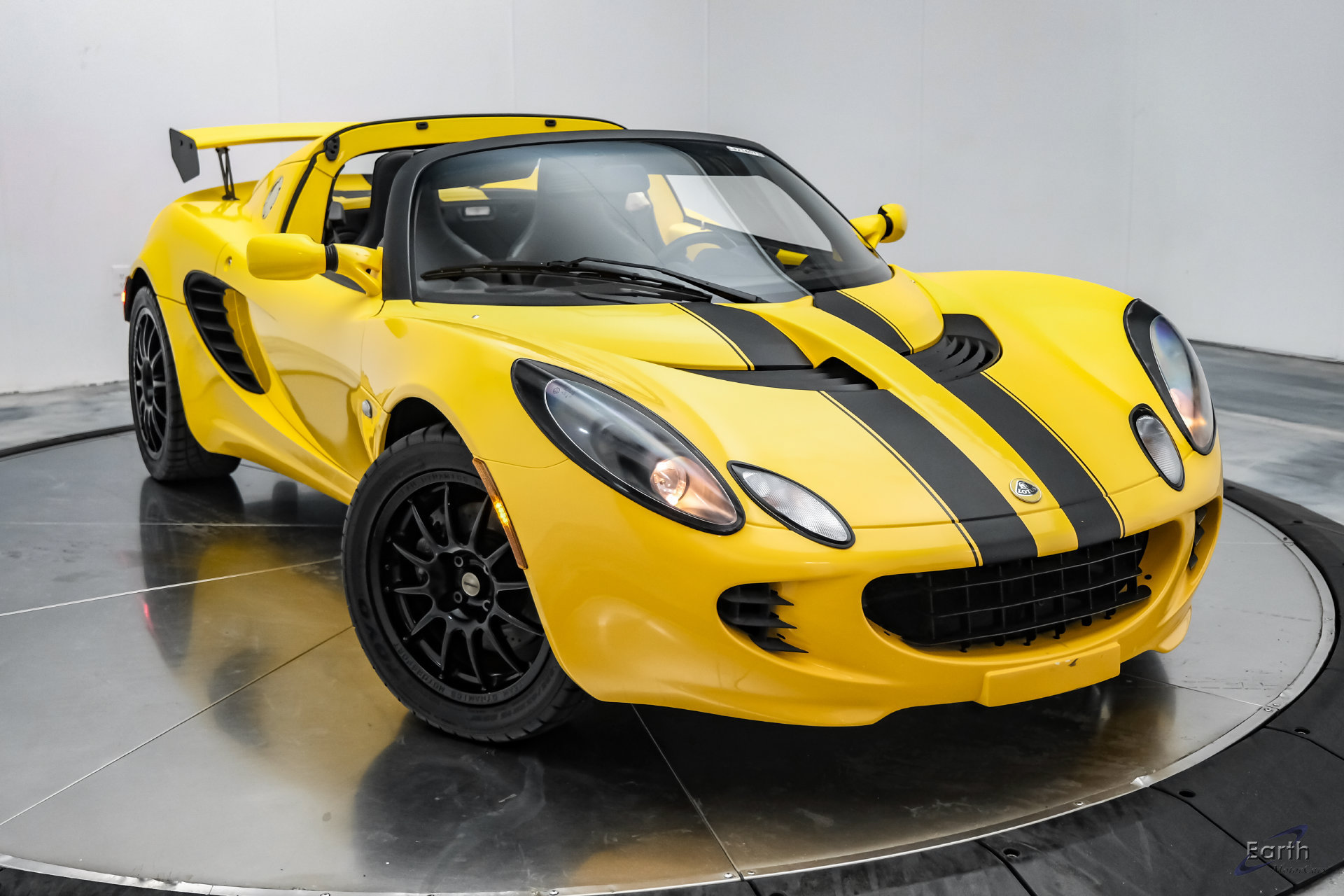 Used 2005 Lotus Elise RWD image 33