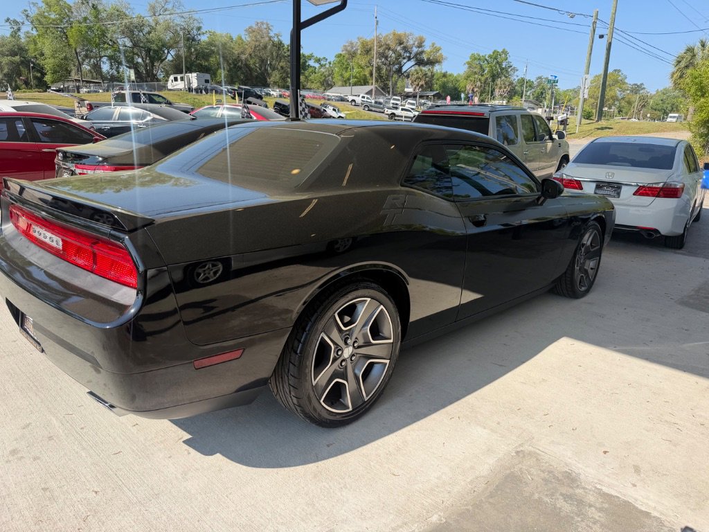 Used 2012 Dodge Challenger R/T image 3
