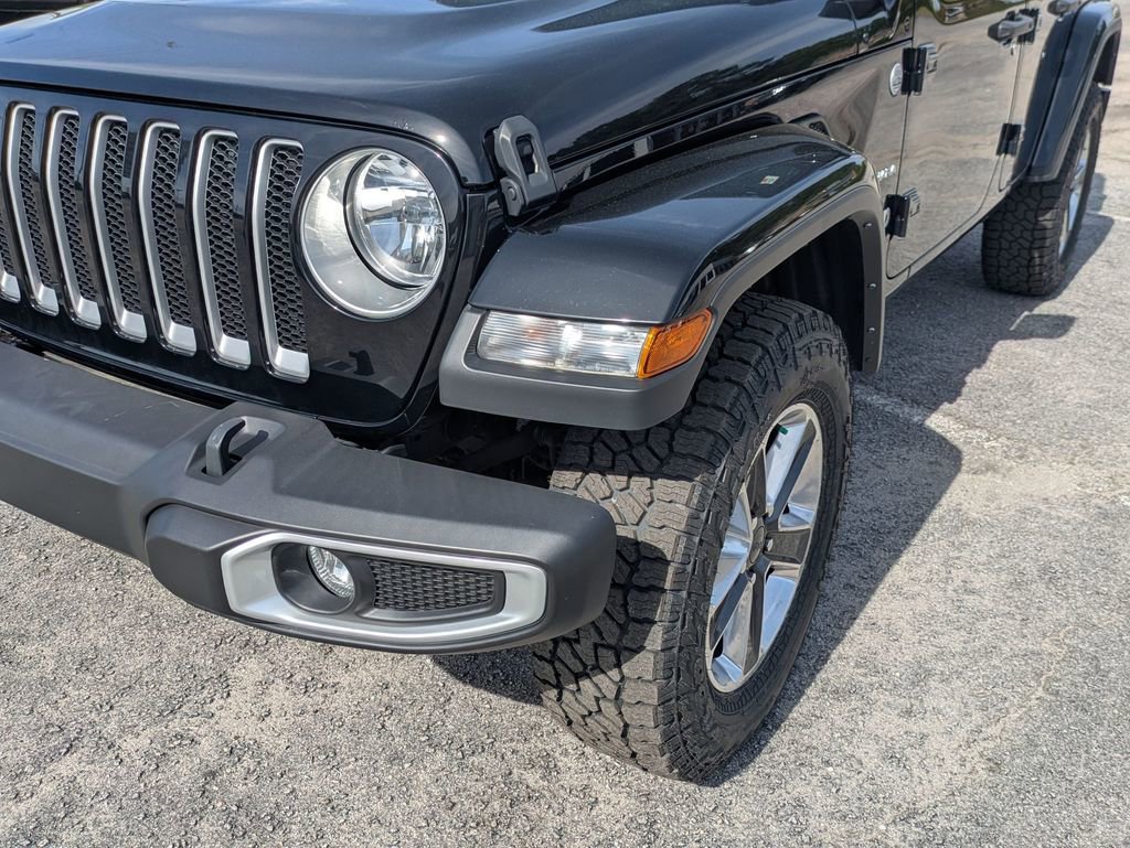 Used 2023 Jeep Wrangler Sahara image 9