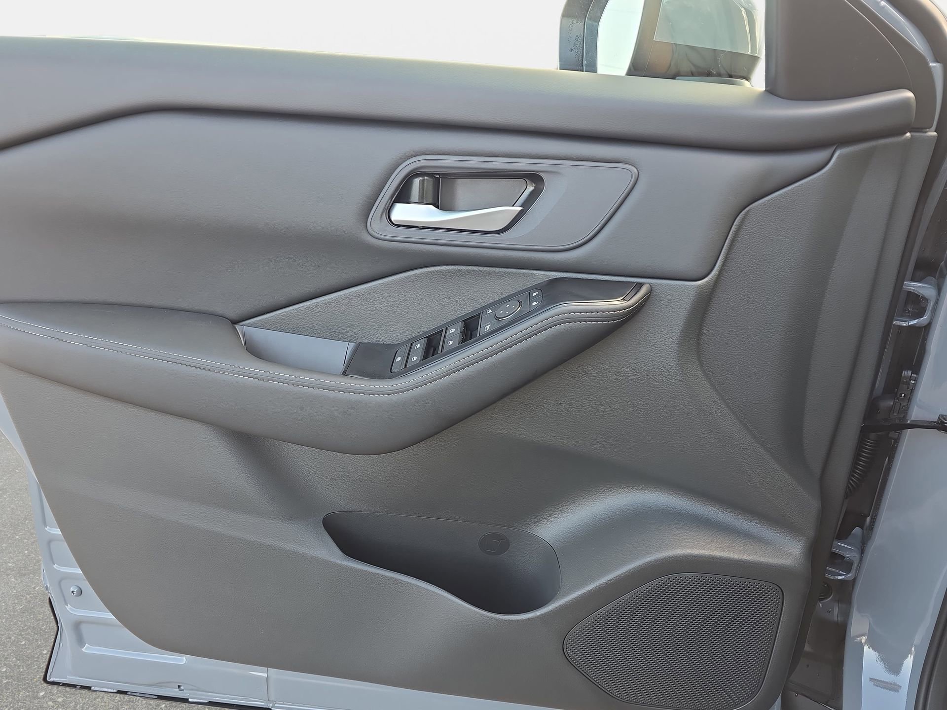 New 2026 Nissan Rogue SV w/ Cold Weather Package image 26