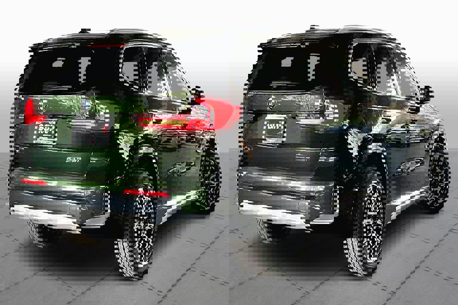 Certified 2025 BMW X1 xDrive28i image 12