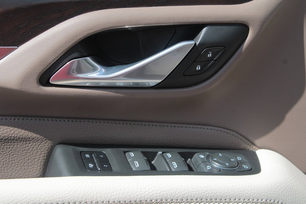 Used 2021 GMC Yukon XL Denali w/ Denali Premium Package image 17