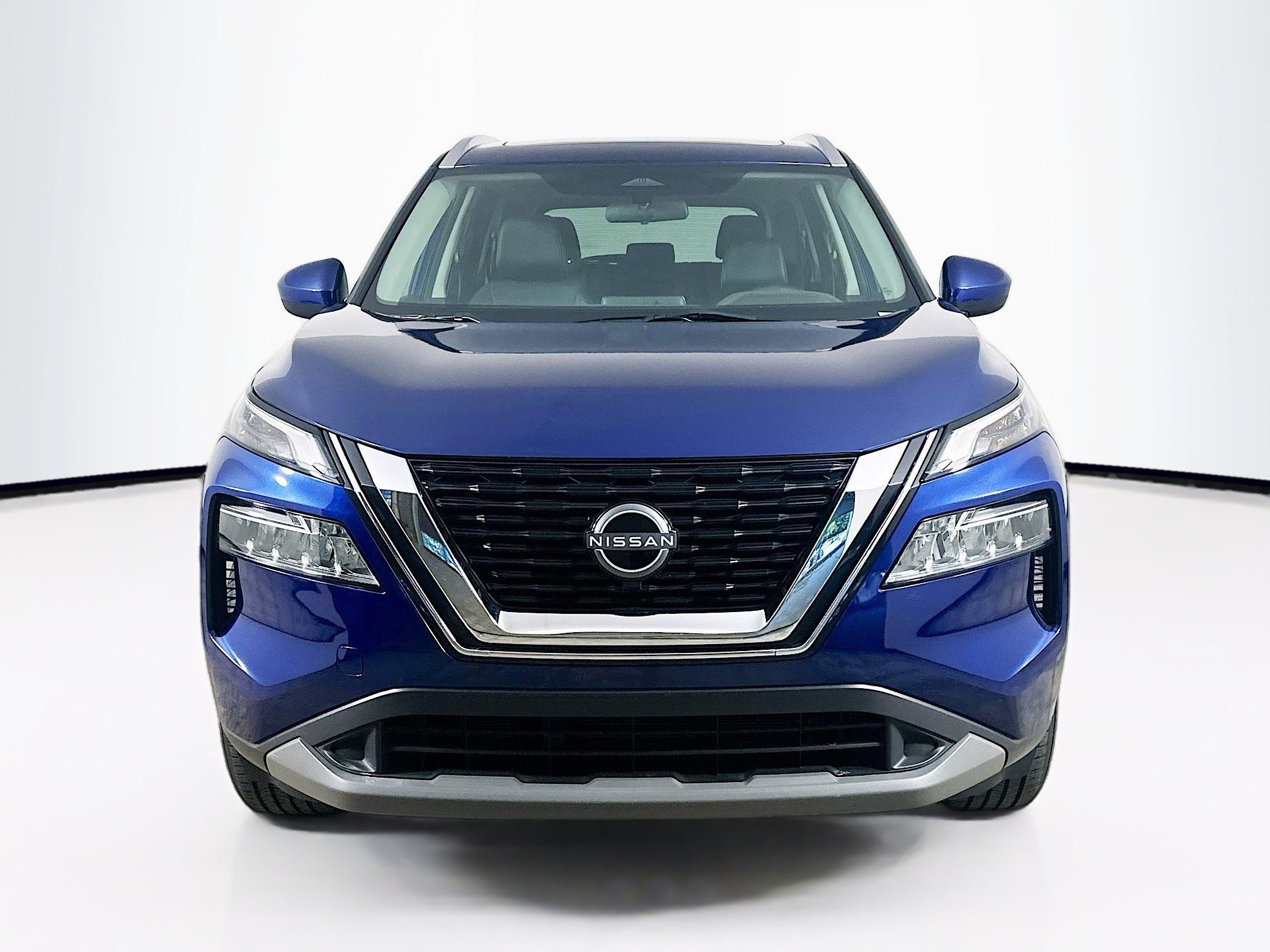 Used 2023 Nissan Rogue SV w/ SV Premium B Package AWD/4WD image 2