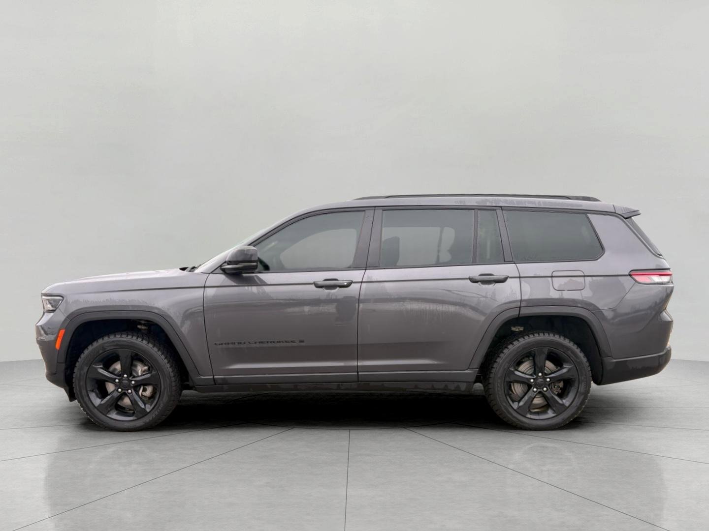 Used 2022 Jeep Grand Cherokee L Laredo image 5