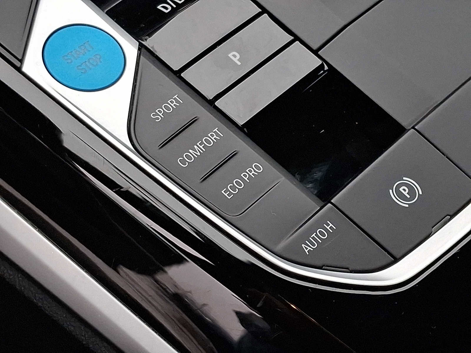 Certified 2023 BMW i4 eDrive40 w/ Premium Package image 26