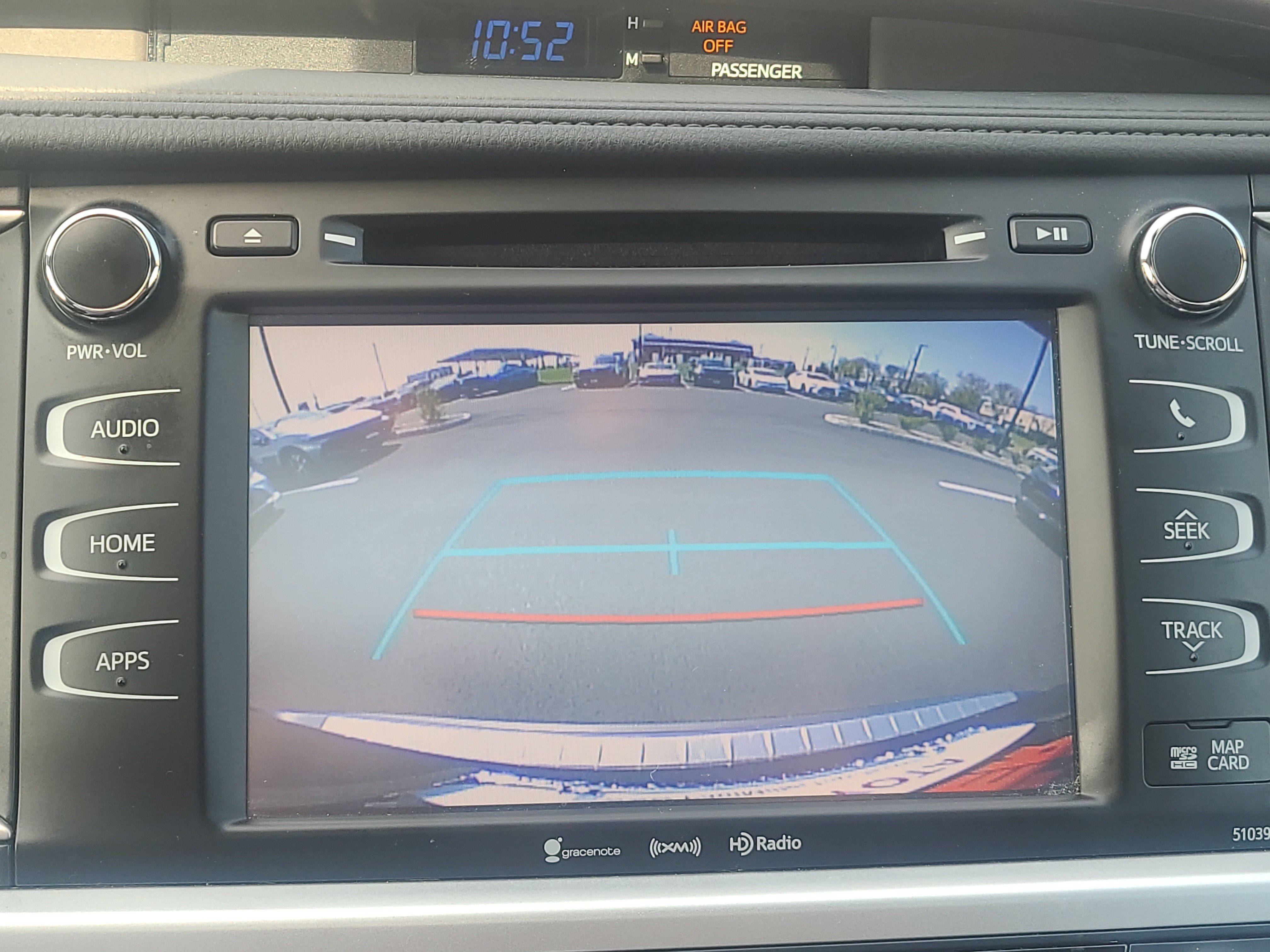 Used 2019 Toyota Highlander XLE AWD/4WD image 28