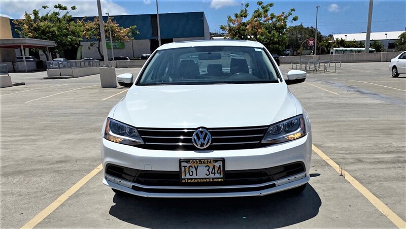 Used 2015 Volkswagen Jetta SE FWD image 2