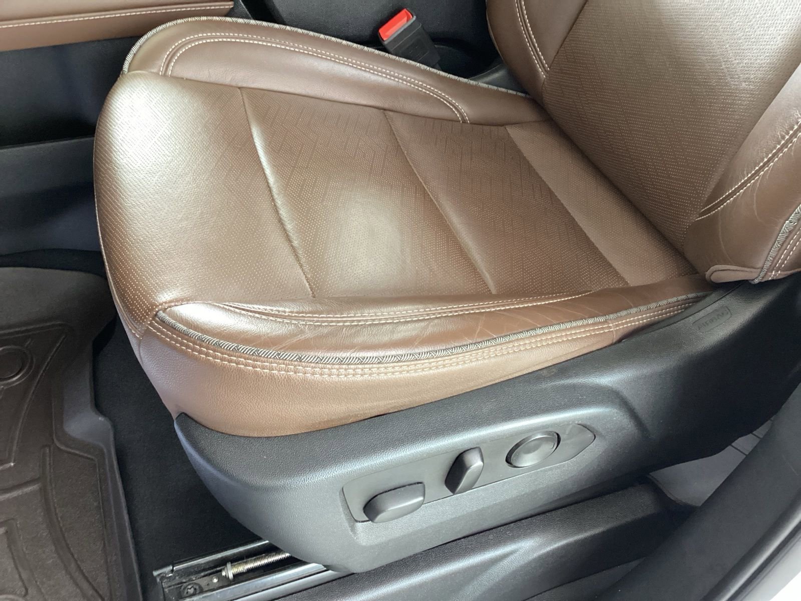 Used 2022 Chevrolet Tahoe High Country image 13