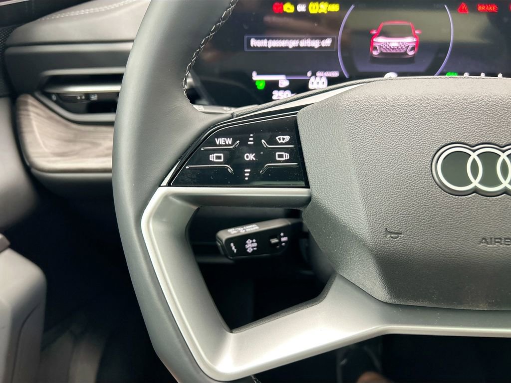 Used 2025 Audi Q5 Premium Plus image 11