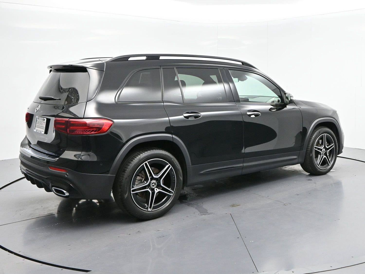 Used 2024 Mercedes-Benz GLB 250 image 7