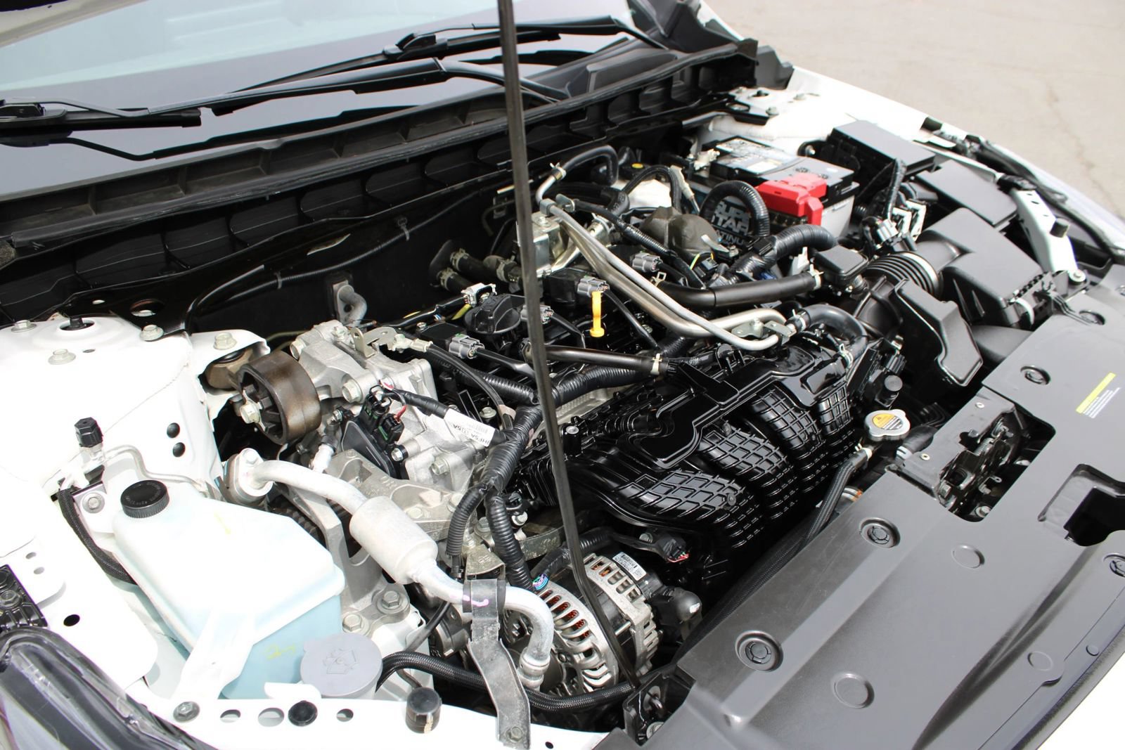 Used 2024 Nissan Altima 2.5 S FWD image 30