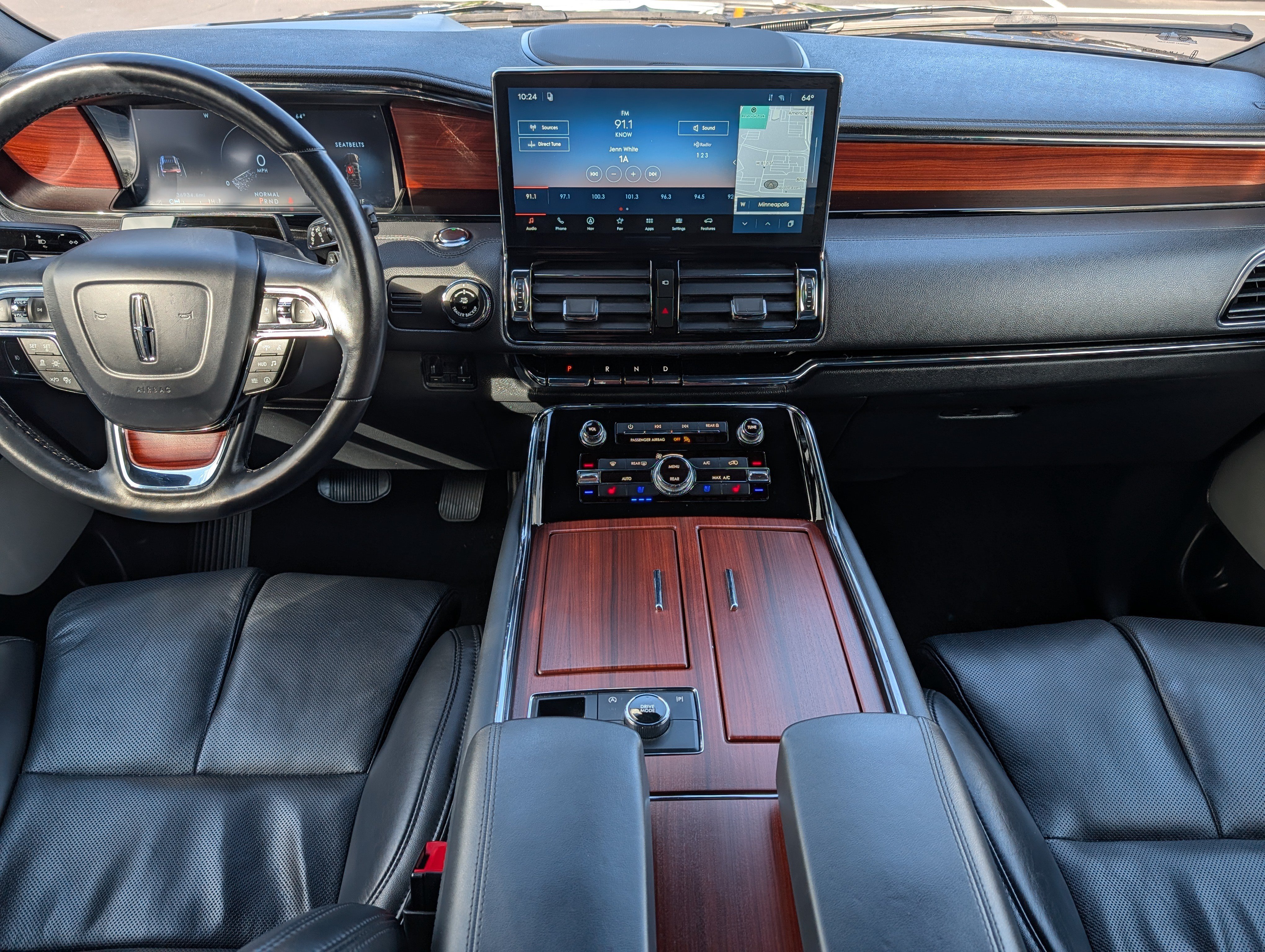 Used 2022 Lincoln Navigator L Reserve AWD/4WD image 10