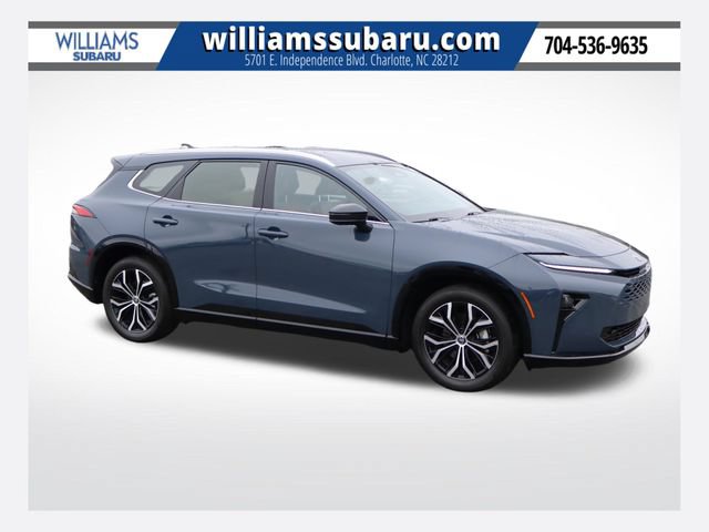 Used 2025 Toyota Crown Signia AWD/4WD video 1
